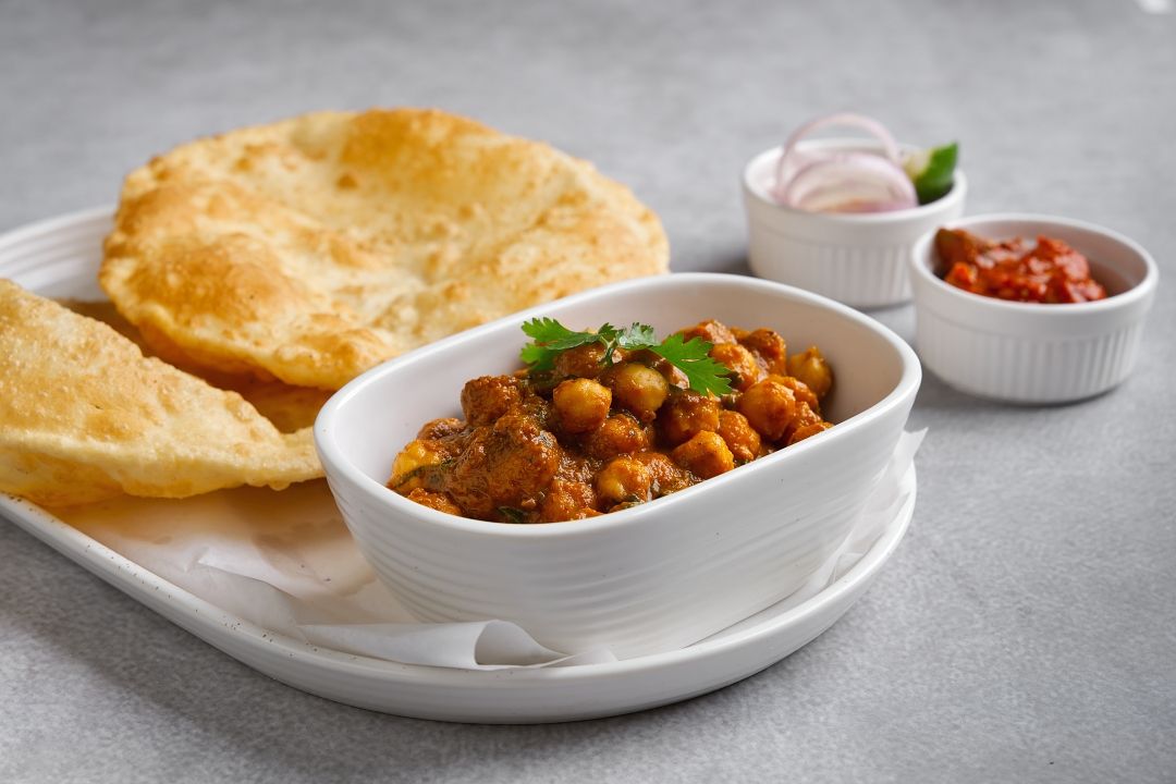 Choley Bhatura